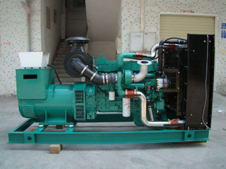 孙吴1100kw康明斯柴油发电机组图片 孙吴1100kw康明斯柴油发电机组图片